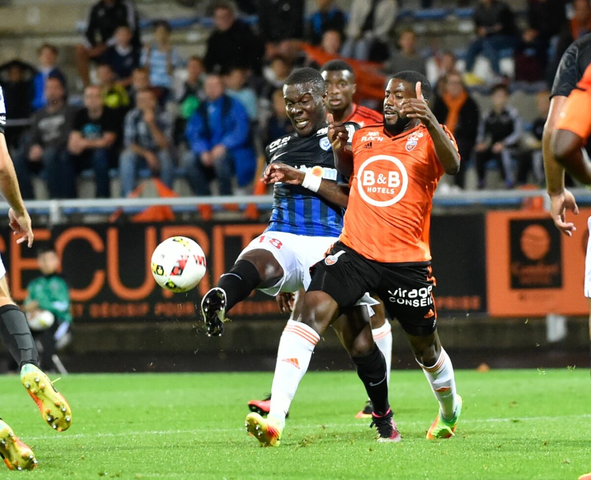 mvuemba-arnold-fc-lorient-31_1656x1101