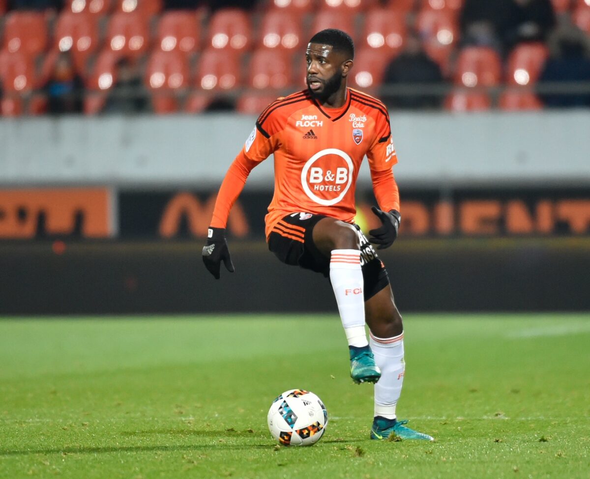 mvuemba-arnold-fc-lorient-18