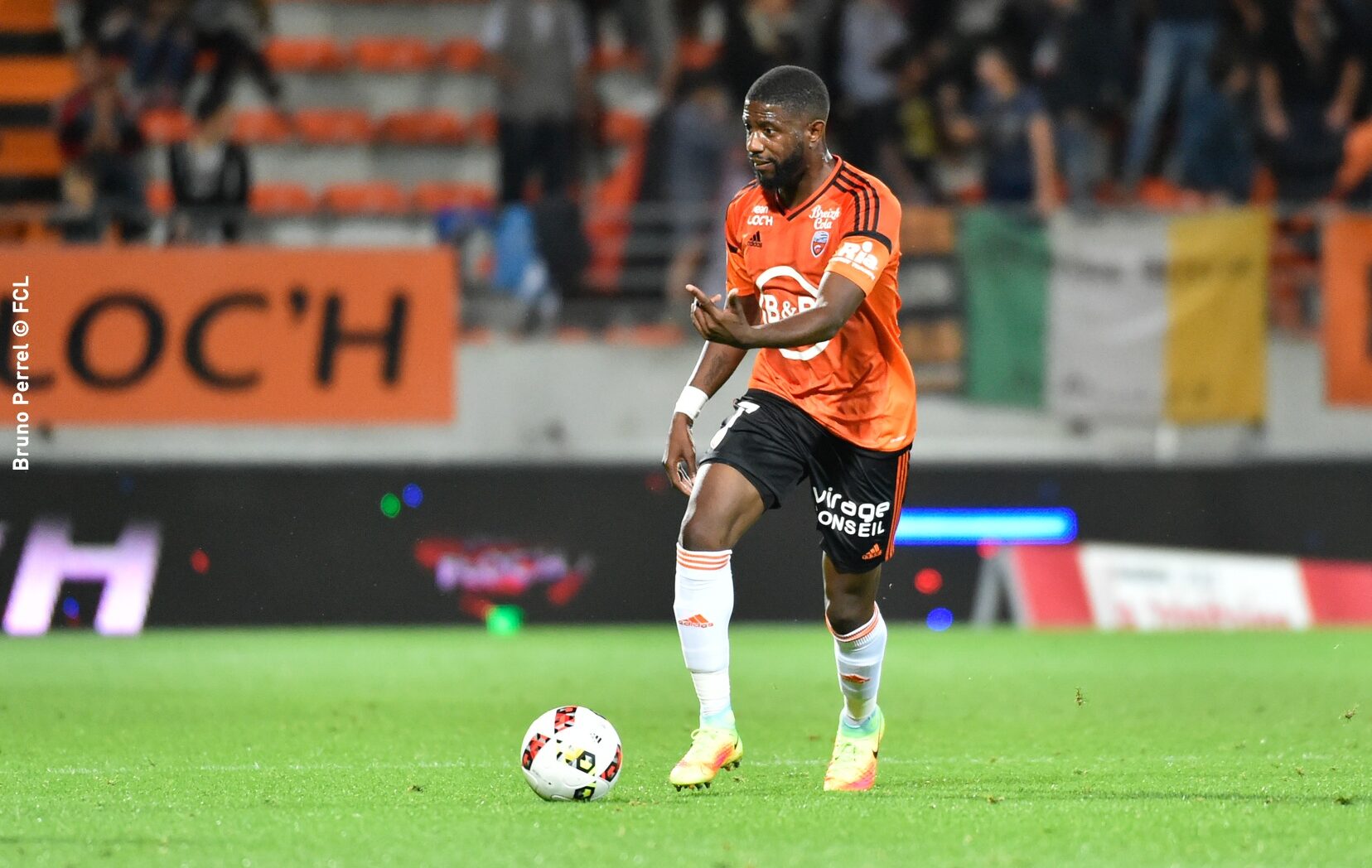 Mvuemba Arnold (FC Lorient)-50_1656x1101