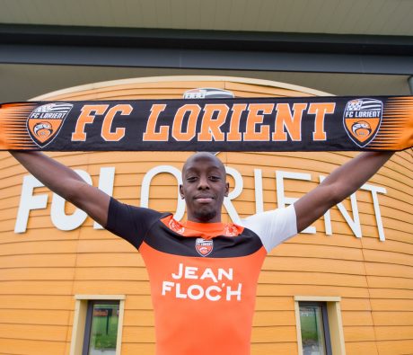 yoane-wissa-ac-ajaccio-signe-au-fc-lorient-10