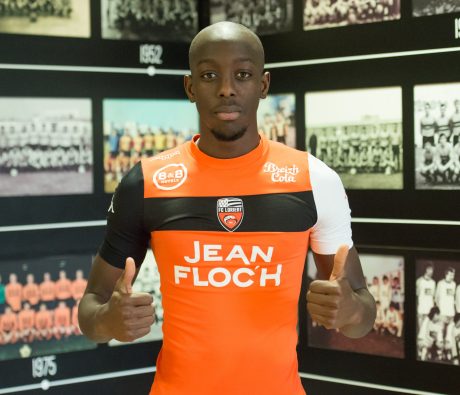 yoane-wissa-ac-ajaccio-signe-au-fc-lorient-19