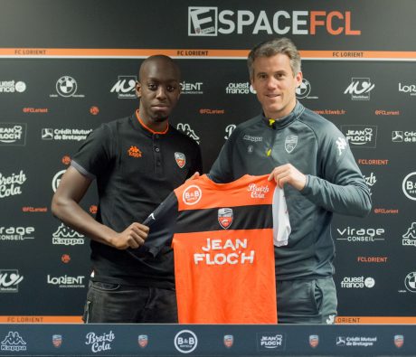 yoane-wissa-ac-ajaccio-signe-au-fc-lorient-21