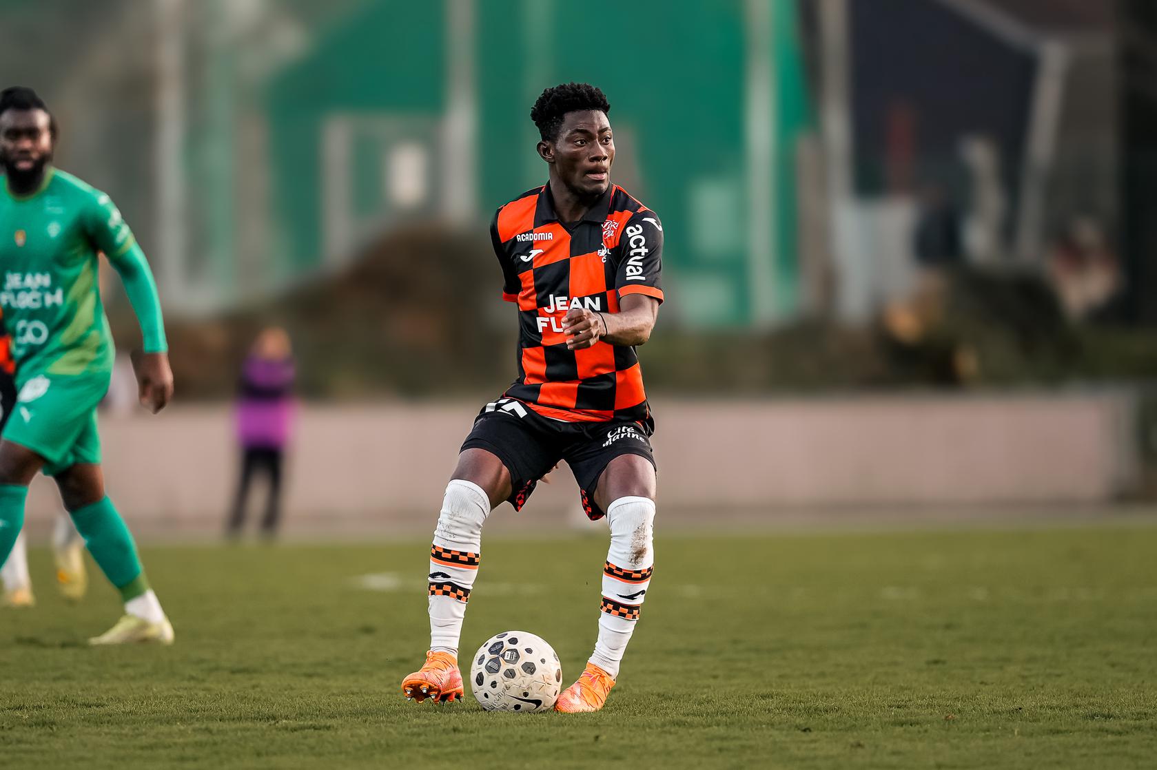 Formation : La réserve face à Dinan, les filles à Saint-Denis